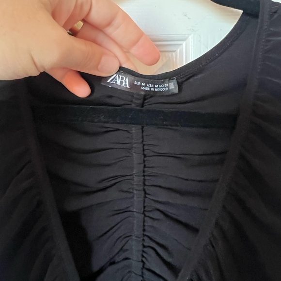 Zara Black Low Cut Tank - Picture 4 of 5